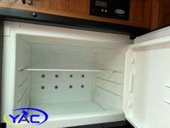 2010  DUTCHMEN V3667A  28GGS TRAVEL TRAILER