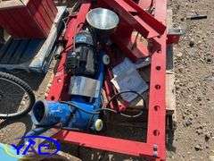 Hydraulic Press (Returned Item, Opened Box & Possibly Missing Parts)