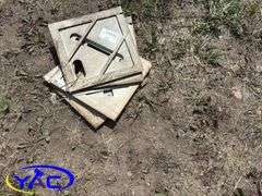 4- Plaquard Holders For Trucks