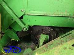 1994 JOHN DEERE 9600 SELF-PROPELLED COMBINE