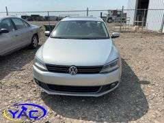 2011 VOLKSWAGEN JETTA 2.0 TDI 4DR
