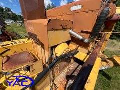 Minneapolis Moline 4296 Self-Propelled Combine