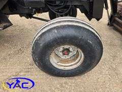 1982 WHITE 2-105 2WD TRACTOR