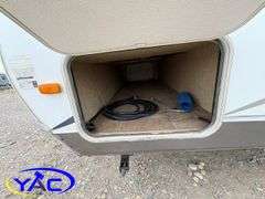 2010  DUTCHMEN V3667A  28GGS TRAVEL TRAILER