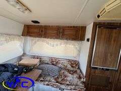 1983  TRAVELLAIRE  FIFTH WHEEL CAMPER