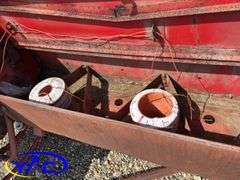 MASSEY FERGUSON 124 SQAURE BALER