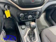 2018 JEEP CHEROKEE SPORT 4DR 4WD