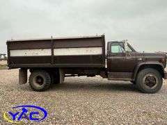 1980 GMC 7000 SINGLE AXLE GRAIN TRUCK