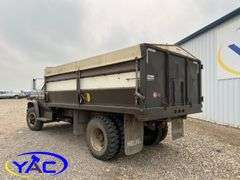 1980 GMC 7000 SINGLE AXLE GRAIN TRUCK