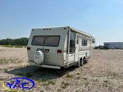 1983  TRAVELLAIRE  FIFTH WHEEL CAMPER