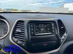 2018 JEEP CHEROKEE SPORT 4DR 4WD
