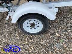 14' LUND BOAT W/ TRAILER