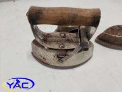 Antique Iron (3 Pcs)