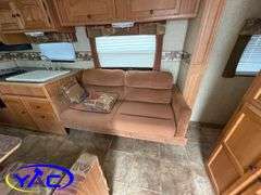 2010  DUTCHMEN V3667A  28GGS TRAVEL TRAILER