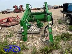 John Deere 640 Self Levelling Loader W/ Mounts