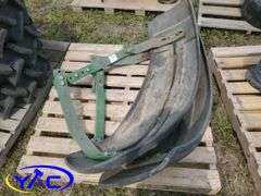 Pair Of Front Wheel Assist Fenders
