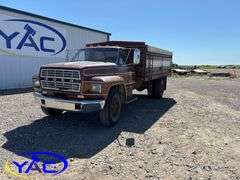 1980 FORD F600 GRAIN TRUCK
