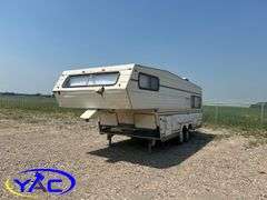 1983  TRAVELLAIRE  FIFTH WHEEL CAMPER