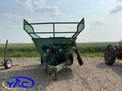 BALE KING BALE SHREDDER