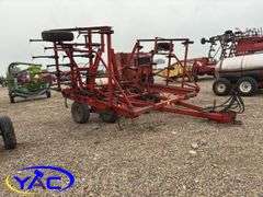 24' INTERNATIONAL VIBRA SHANK CULTIVATOR