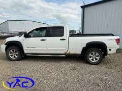 2011 NISSAN TITAN 5.6 SV CREW CAB 4WD