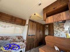 1983  TRAVELLAIRE  FIFTH WHEEL CAMPER
