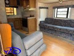 1995  CONQUEST  FIFTH WHEEL TRAILER
