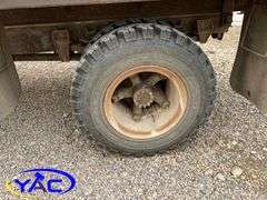 1980 GMC 7000 SINGLE AXLE GRAIN TRUCK