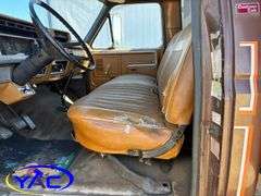 1980 FORD F600 GRAIN TRUCK