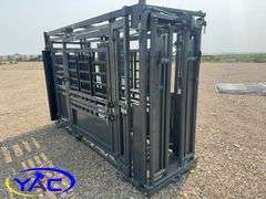 Deluxe Cattle Squeeze Chute