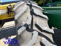 JOHN DEERE A400 SELF-PROPELLED SWATHER W/ 30' HONEY BEE HEADER