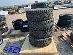 4- 35X12.50R17 Tires (BUYER MUST PAY 4X THE BID PRICE)