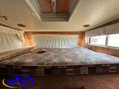 1983  TRAVELLAIRE  FIFTH WHEEL CAMPER