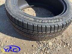275/45R20 Tire