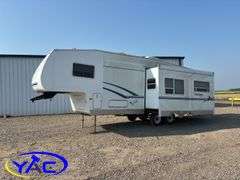 2003  THOR  DUTCHMAN FIFTH WHEEL CAMPER
