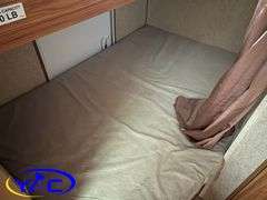 2010  DUTCHMEN V3667A  28GGS TRAVEL TRAILER