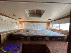 1983  TRAVELLAIRE  FIFTH WHEEL CAMPER