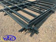5- 9'6 Cattle/Horse Panel W/ Gate (BUYER MUST PAY 5X THE BID PRICE)
