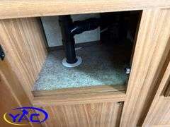 2010  DUTCHMEN V3667A  28GGS TRAVEL TRAILER