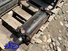 2- 4"x8" Stroke Hydraulic Cylinders