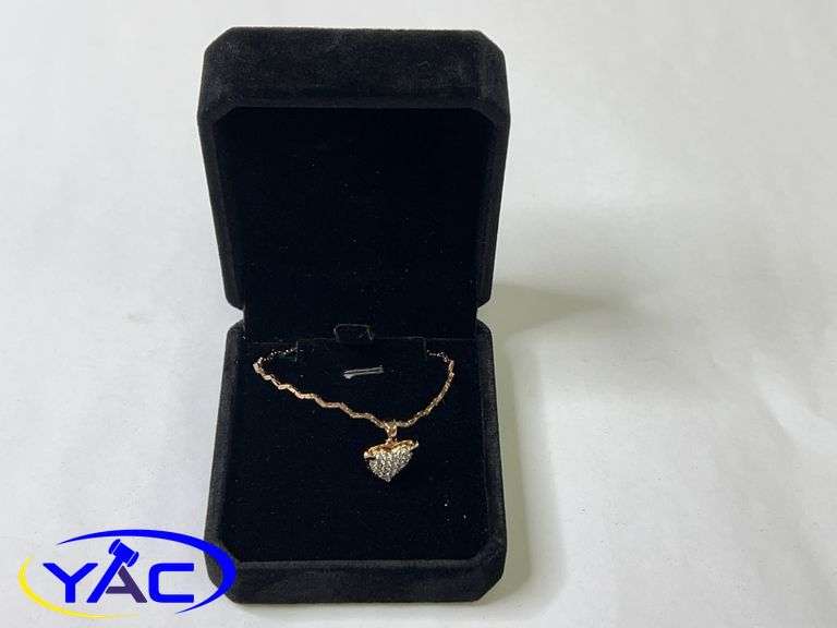 New 18K Gold Plated Heart Cluster Necklace - Chain 18" Long
