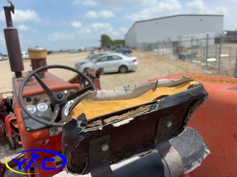1972 COCKSHUTT 1655 2WD TRACTOR
