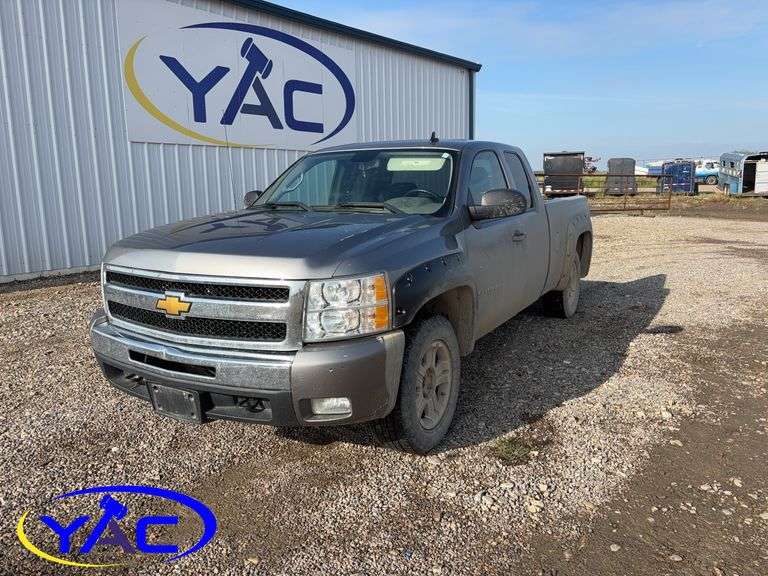 2009  CHEVROLET  SILVERADO 1500 LT EXT CAB