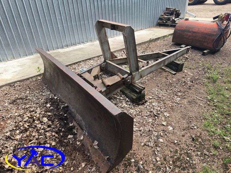 Leon 7' Dozer