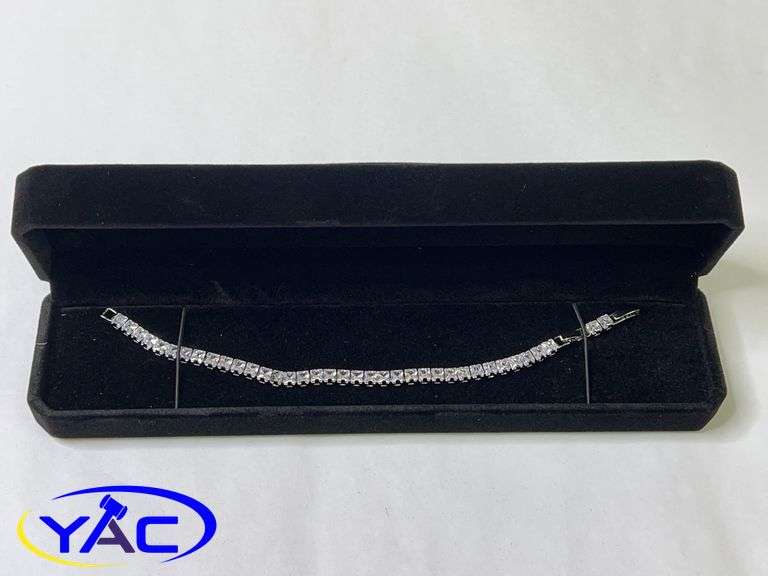 New Platinum PLated 4.0mm Princess Cut Simulated Diamond Tennis Bracelet - Adjustable 7"-8" Long