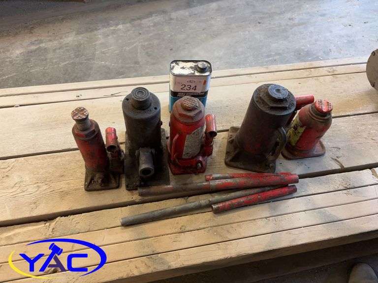 Assorted Bottle Jacks & Jack Oil