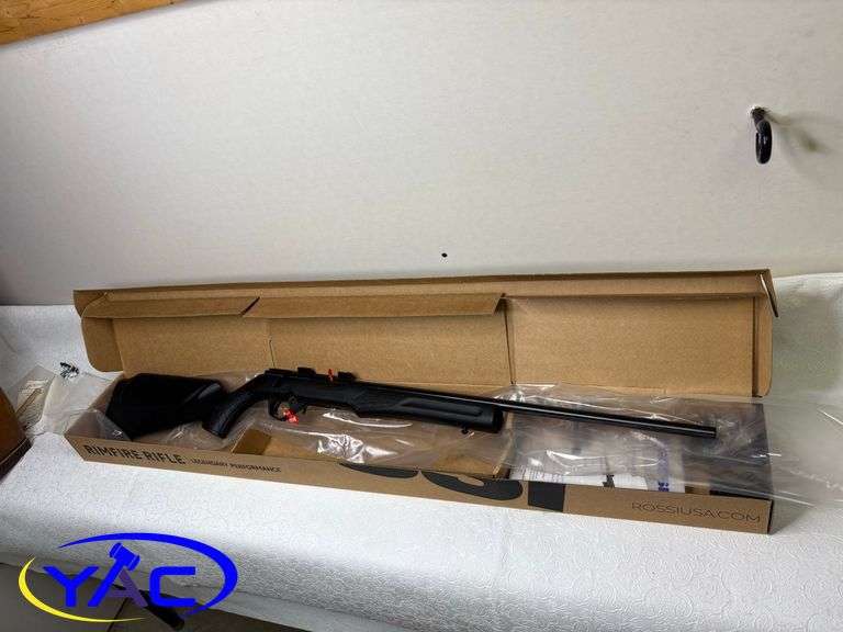 ROSSI .22WMR RIFLE (NEVER FIRED) 7CB049652R