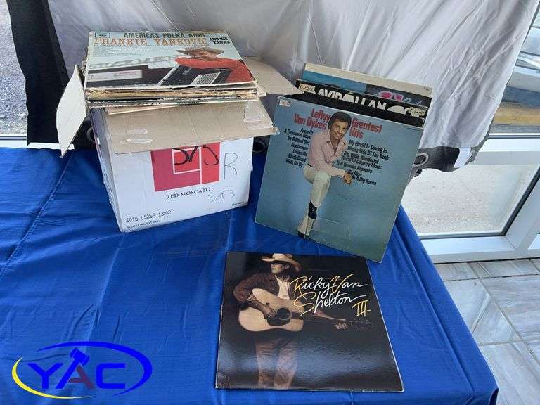 Box of Assorted GX94 Artist & Albums - Records