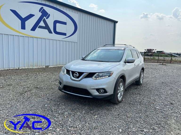 2015 NISSAN ROGUE SV AWD