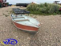 14' ALUMINUM FISHING BOAT